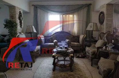 Apartment - 3 Bedrooms - 2 Bathrooms for sale in Dr Hassan Al Sherif St. - 8th Zone - Nasr City - Cairo