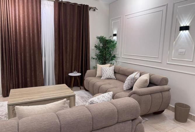8064543 - Property Image 2