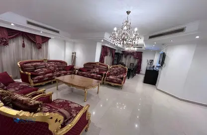 شقة - 3 غرف نوم - 3 حمامات للايجار في عمارات البنفسج - البنفسج - مدينة القاهرة الجديدة - القاهرة