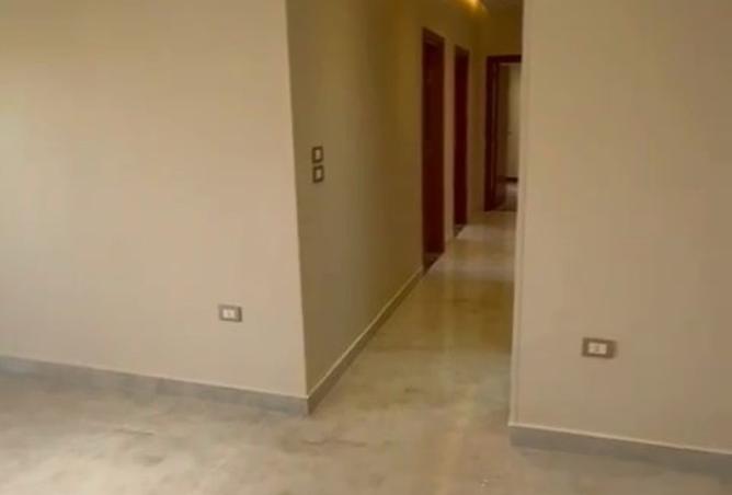 8153893 - Property Image 3