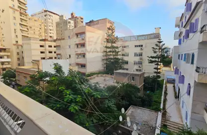 Apartment - 3 Bedrooms - 1 Bathroom for sale in Kafr Abdo - Roushdy - Hay Sharq - Alexandria Apartment - 3 Bedrooms - 1 Bathroom for sale in Kafr Abdo - Roushdy - Hay Sharq - Alexandria