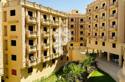Apartment - 2 Bedrooms - 2 Bathrooms for sale in Al Ashrafiya - North Investors Area - New Cairo City - Cairo