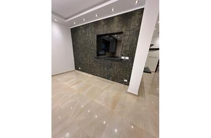 Apartment - 3 Bedrooms - 3 Bathrooms for rent in The Courtyards - Sheikh Zayed Compounds - Sheikh Zayed City - Giza
