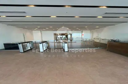 بناية كاملة - استوديو - 5 حمامات للبيع في اليجانتري - الحي الاول - التجمع الخامس - مدينة القاهرة الجديدة - القاهرة