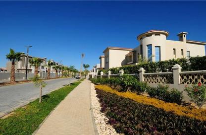 Villa - 4 Bedrooms - 5 Bathrooms for sale in New Giza - Cairo Alexandria Desert Road - 6 October City - Giza