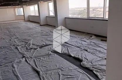 Office Space - Studio - 4 Bathrooms for rent in South Gate Mall - South Teseen St. - The 5th Settlement - New Cairo City - Cairo
