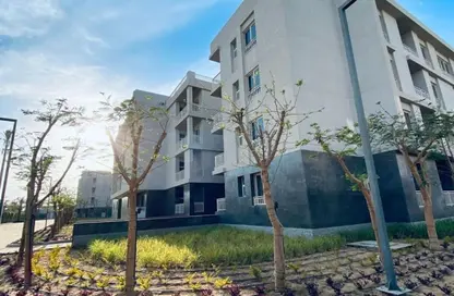 Apartment - 2 Bedrooms - 2 Bathrooms for sale in W Signature By Waterway - South Investors Area - New Cairo City - Cairo