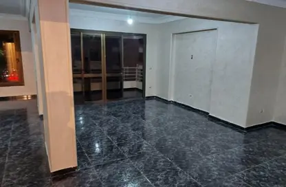 Apartment - 3 Bedrooms - 2 Bathrooms for rent in Makram Ebeid St. - 6th Zone - Nasr City - Cairo