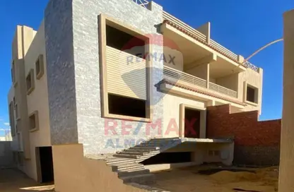 Twin House - 7+ Bedrooms - 6 Bathrooms for sale in 9th District - Sheikh Zayed City - Giza