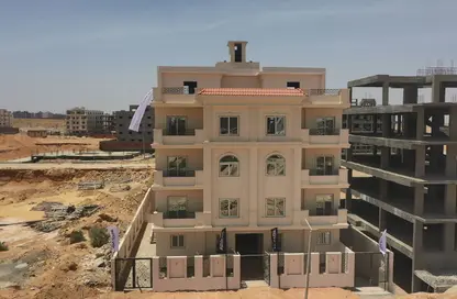 Apartment - 4 Bedrooms - 3 Bathrooms for sale in Bait Alwatan - The 5th Settlement - New Cairo City - Cairo