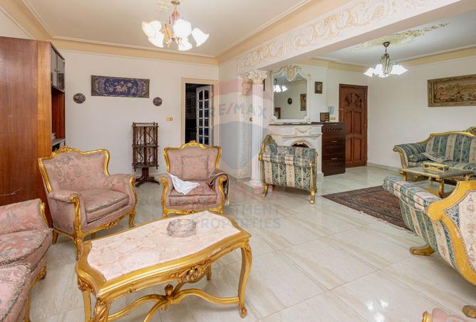 8302909 - Property Image 2