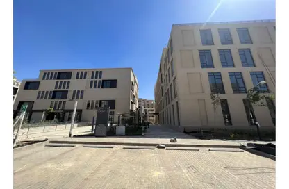 بناية كاملة - استوديو - 5 حمامات للبيع في ديستريكت 5 - كمبوندات التجمع الخامس - التجمع الخامس - مدينة القاهرة الجديدة - القاهرة