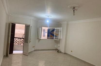 Apartment - 3 Bedrooms - 1 Bathroom for rent in Gate 3 old - Khafre - Hadayek El Ahram - Giza