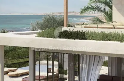 فيلا - 5 غرف نوم - 5 حمامات للبيع في سول الساحل الشمال - قسم الضبعة - الساحل الشمالي