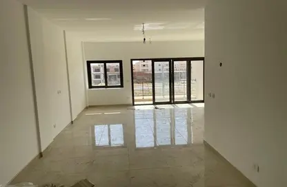 شقة - 3 غرف نوم - 2 حمامات للايجار في فيفث سكوير - التجمع الخامس - مدينة القاهرة الجديدة - القاهرة