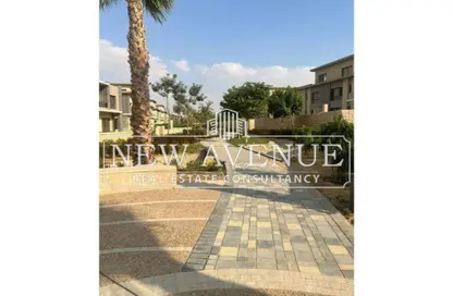 Townhouse - 3 Bedrooms - 5 Bathrooms for sale in Swan Lake Residence - 5th Settlement Compounds - The 5th Settlement - New Cairo City - Cairo