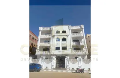 شقة - 3 غرف نوم - 2 حمامات للبيع في شارع المهندس احمد كمال حمدي - الحي السادس عشر - الشيخ زايد - الجيزة
