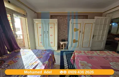 شقة - 3 غرف نوم - 1 حمام للايجار في كامب شيزار - حي وسط - الاسكندرية