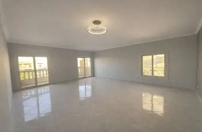 شقة - 4 غرف نوم - 3 حمامات للبيع في شارع دكتور ياسين عبد الغفار - المنطقة ج - حى جنوب الاكايمية - مدينة القاهرة الجديدة - القاهرة