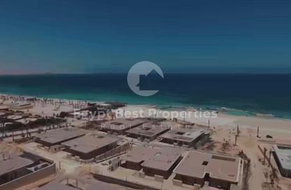 Chalet - 2 Bedrooms - 3 Bathrooms for sale in Ramla Lakeside - Qesm Ad Dabaah - North Coast
