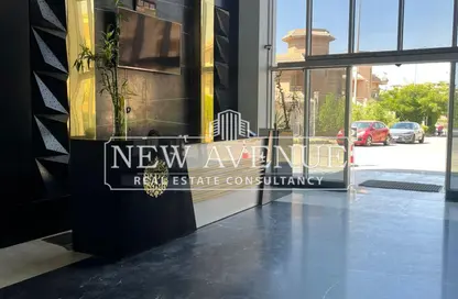 عيادة - استوديو - 1 حمام للبيع في شارع مجمع البنوك - شارع التسعين الجنوبي - التجمع الخامس - مدينة القاهرة الجديدة - القاهرة