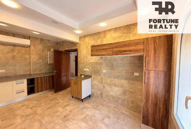 8338829 - Property Image 3