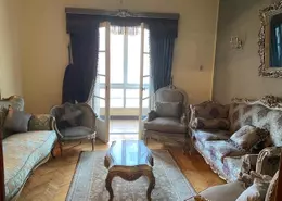 شقة - 5 غرف نوم - 2 حمامات للايجار في ميدان عثمان بن عفان - ميدان تريومف - النزهة - القاهرة