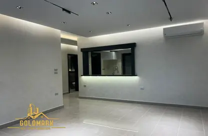 Apartment - 2 Bedrooms - 2 Bathrooms for rent in Lake View Residence - 5th Settlement Compounds - The 5th Settlement - New Cairo City - Cairo