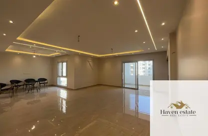 Apartment - 3 Bedrooms - 4 Bathrooms for rent in The Residences - Hyde Park - New Cairo City - Cairo