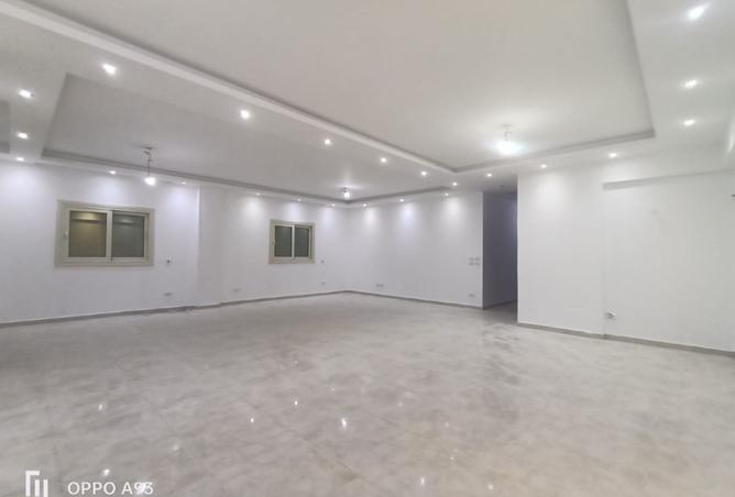 8429299 - Property Image 2