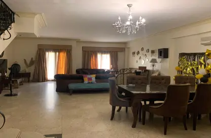 Twin House - 3 Bedrooms - 3 Bathrooms for sale in Yasmine District - 14th District - Sheikh Zayed City - Giza