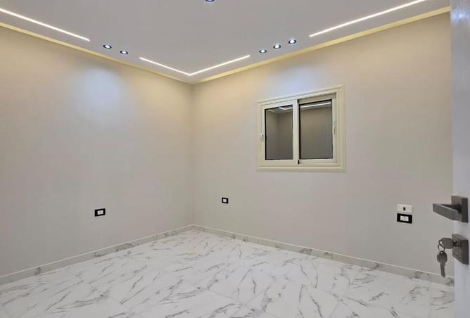 7930402 - Property Image 2