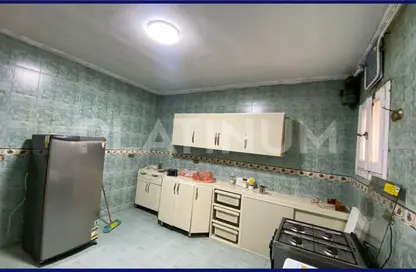 Apartment - 3 Bedrooms - 3 Bathrooms for rent in Al Ekbal St. - Laurent - Hay Sharq - Alexandria