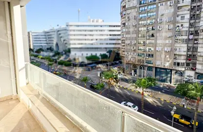 شقة - 3 غرف نوم - 2 حمامات للايجار في جراند فيو - سموحة - حي شرق - الاسكندرية