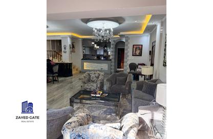دوبلكس - 3 غرف نوم - 2 حمامات للبيع في حدائق المهندسين - الحي الرابع - الشيخ زايد - الجيزة