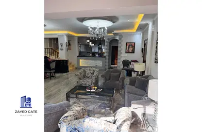 دوبلكس - 3 غرف نوم - 2 حمامات للبيع في حدائق المهندسين - الحي الرابع - الشيخ زايد - الجيزة