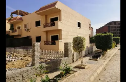 Villa - 4 Bedrooms - 3 Bathrooms for sale in Al Shorouk Gardens - 5th District - Shorouk City - Cairo