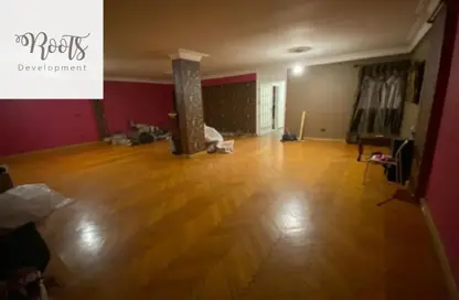 Apartment - 3 Bedrooms - 3 Bathrooms for sale in Ahmed Heshmat St. - Zamalek - Cairo