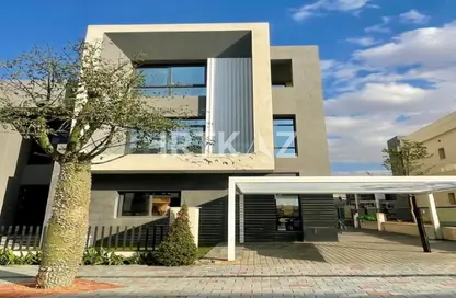 Townhouse - 4 Bedrooms - 5 Bathrooms for sale in Saada Compound - New Cairo City - Cairo