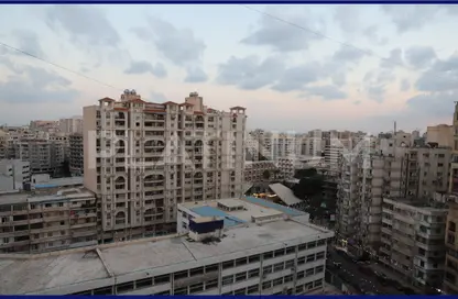 Apartment - 3 Bedrooms - 4 Bathrooms for sale in Mohamed Fawzy Moaz St. - Smouha - Hay Sharq - Alexandria