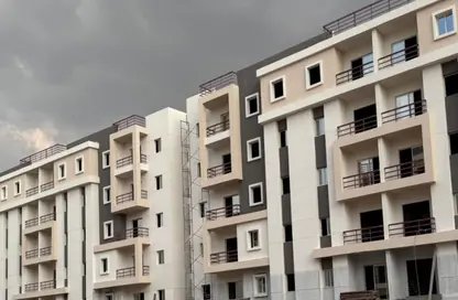Apartment - 3 Bedrooms - 3 Bathrooms for sale in Isola Sheraton - El Saaqah St. - Sheraton Al Matar - El Nozha - Cairo