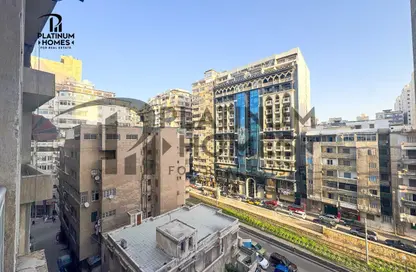 شقة - 3 غرف نوم - 2 حمامات للبيع في لوران - حي شرق - الاسكندرية