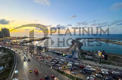 شقة - 4 غرف نوم - 6 حمامات للبيع في زيزينيا - حي شرق - الاسكندرية