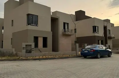 Townhouse - 3 Bedrooms - 4 Bathrooms for sale in Palm Hills - Alexandria Compounds - Alexandria