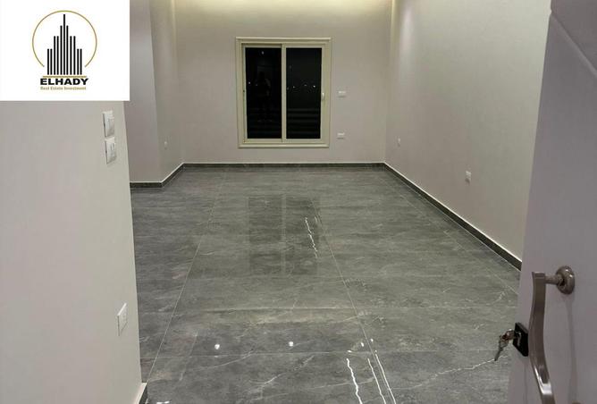 7935910 - Property Image 2