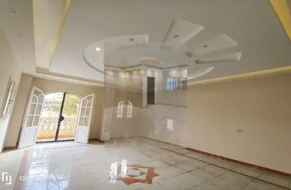 Apartment - 3 Bedrooms - 2 Bathrooms for rent in The 1st Settlement - New Cairo City - Cairo