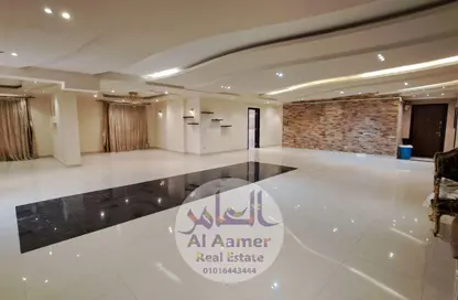 Apartment - 4 Bedrooms - 4 Bathrooms for sale in Zahraa El Maadi - Hay El Maadi - Cairo
