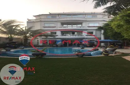 Villa - 7+ Bedrooms - 7 Bathrooms for sale in Sidi Kerir - Qesm Borg El Arab - North Coast
