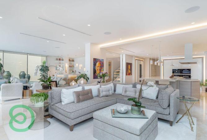 8230129 - Property Image 2