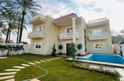 Villa - 4 Bedrooms - 4 Bathrooms for sale in Al Khamayel city - Sheikh Zayed Compounds - Sheikh Zayed City - Giza